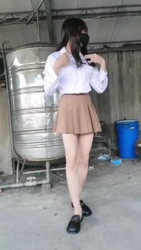 What's the name of this pornstar?