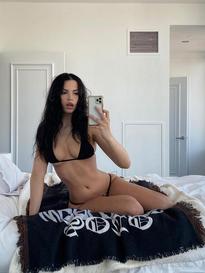 What's the name of this pornstar?