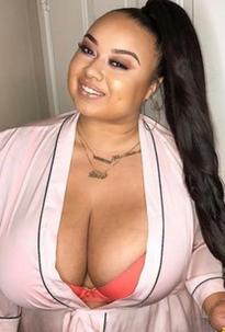 Bree Candace Westbrook.

https://www.instagram.com/breecandace/.

https://xhamster.desi/photos/gallery/bree-westbrook-fantastic-ebony-chubby-babe-13860281/3?_ga=2.12609015.132335033.1614950855-2140296441.1614950855&_gl=1*1wvzbo8*_ga*MjE0MDI5NjQ0MS4xNjE0OTUwODU1*_ga_M59JX8S6QE*MTYxNDk1MDgzNy4xLjAuMTYxNDk1MDgzNy42MA..