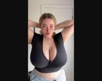 What's the name of this pornstar?