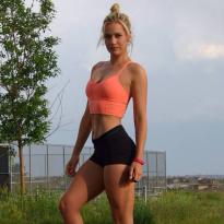 What's the name of this pornstar?