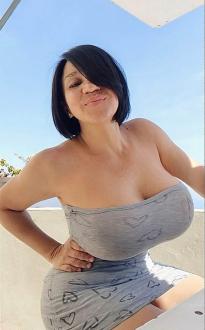 What's the name of this pornstar?