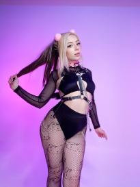 What's the name of this pornstar?