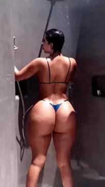 What's the name of this pornstar?
