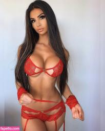 What's the name of this pornstar?