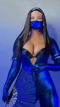 What's the name of this pornstar?