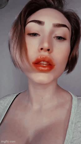 What's the name of this pornstar?