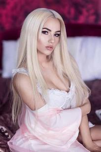 What's the name of this pornstar?