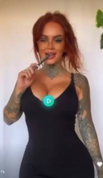 What's the name of this pornstar?