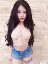 What's the name of this pornstar?