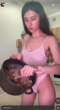 What's the name of this pornstar?