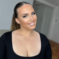 What's the name of this pornstar?