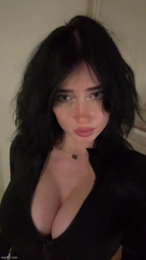 What's the name of this pornstar?