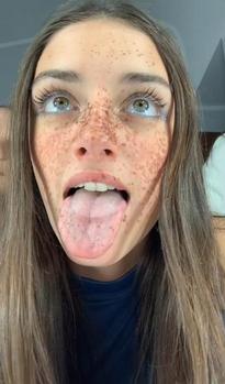 What's the name of this pornstar?
