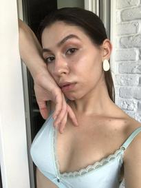 What's the name of this pornstar?