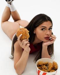 What's the name of this pornstar?