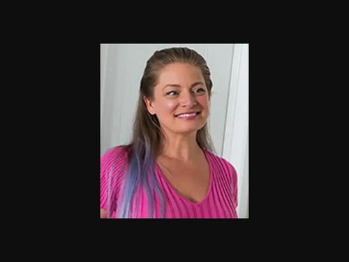 What's the name of this pornstar?