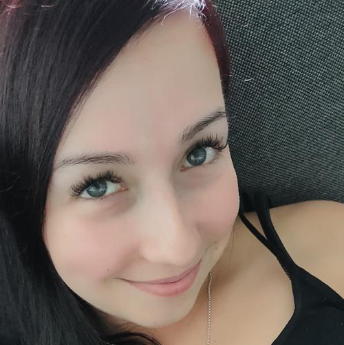 What's the name of this pornstar?