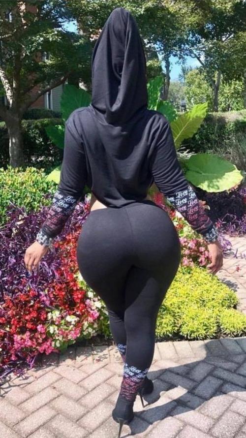 What's the name of this pornstar?