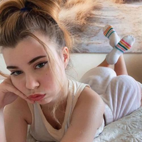 What's the name of this pornstar?