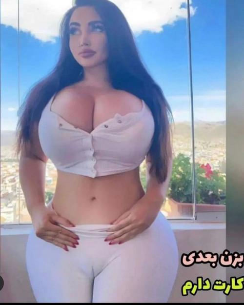 Sofia Sivan==>https://www.instagram.com/sofiasivan/?hl=en