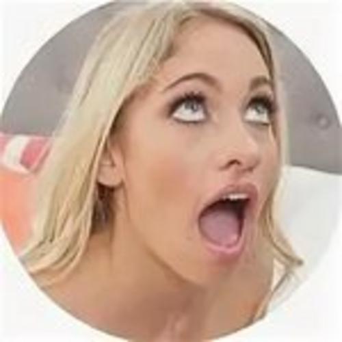 What's the name of this pornstar?