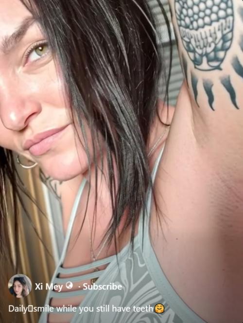 What's the name of this pornstar?