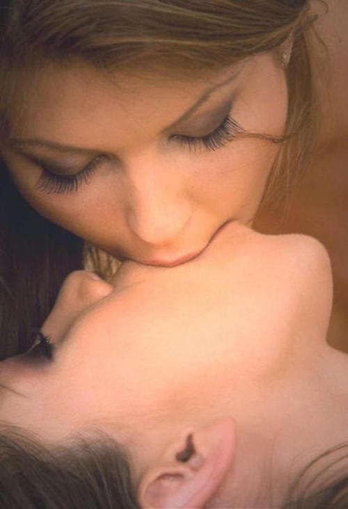 What's the name of this pornstar?