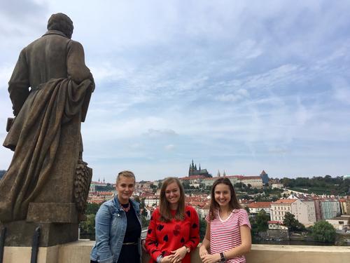 What's the name of this pornstar?