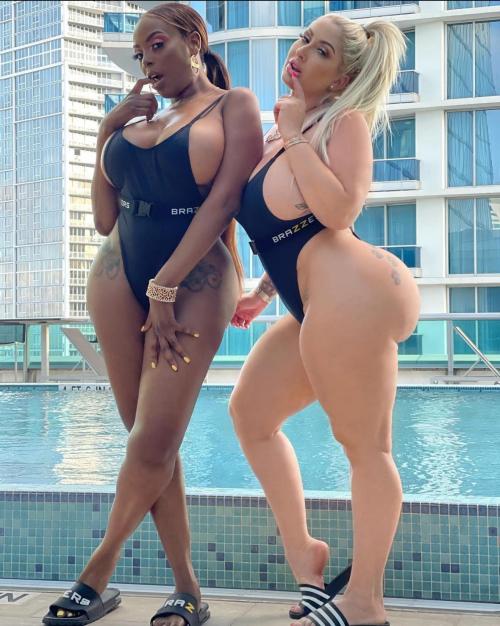 What's the name of this pornstar?