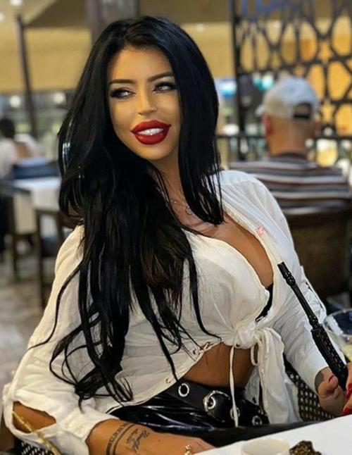 What's the name of this pornstar?