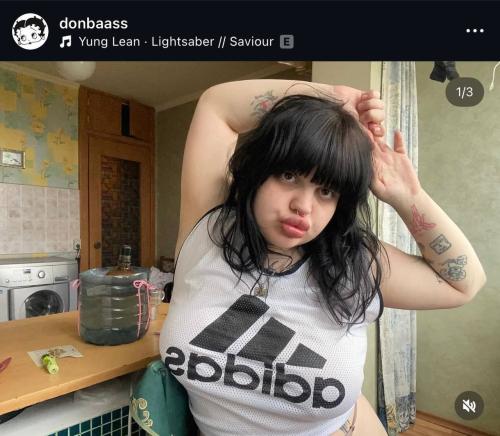 What's the name of this pornstar?