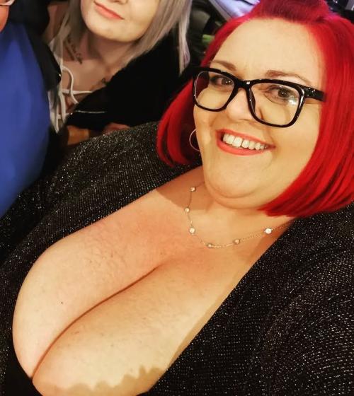 What's the name of this pornstar?