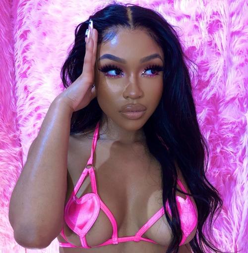 What's the name of this pornstar?