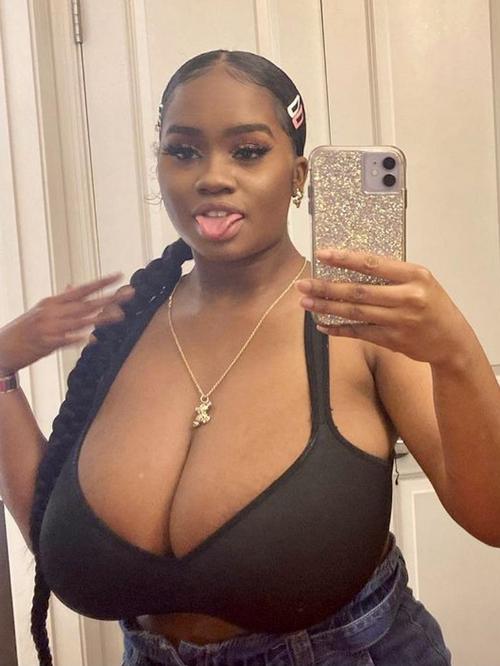 What's the name of this pornstar?