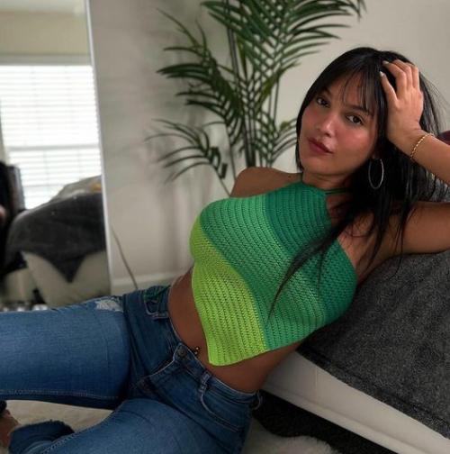 Whats this girl name? Source? Full photoshoot?