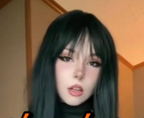 What's the name of this pornstar?