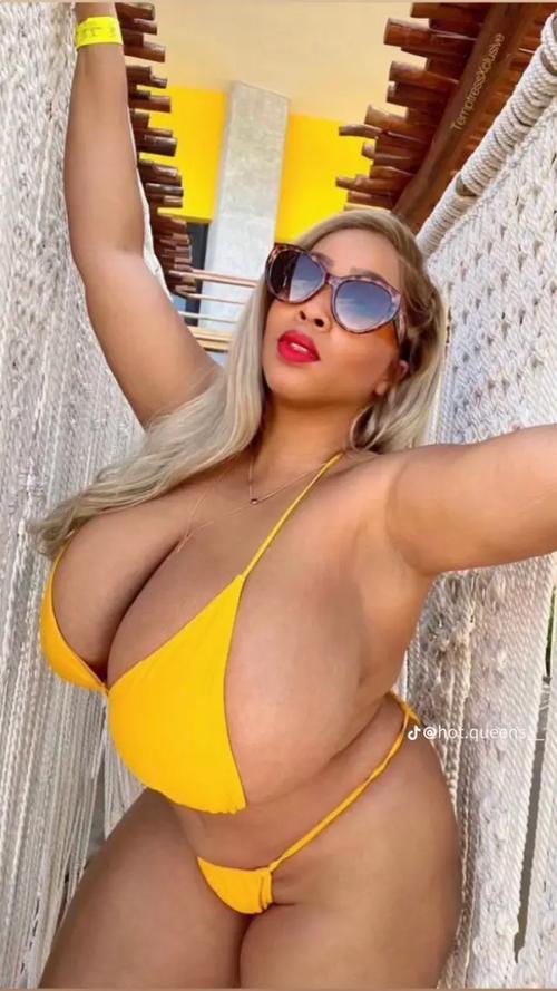 What's the name of this pornstar?