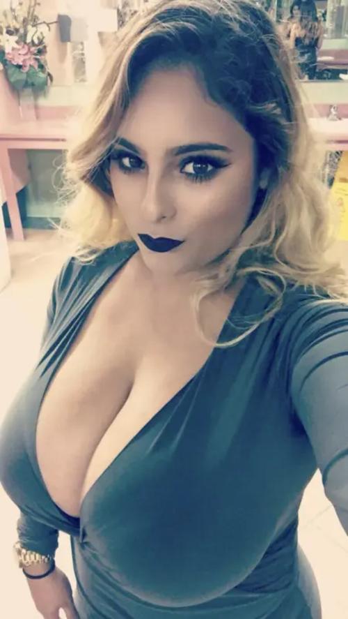 https://tumblrgallery.xyz/s.php?q=Amee_bebe