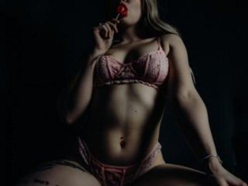 What's the name of this pornstar?