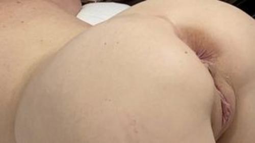 What's the name of this pornstar?