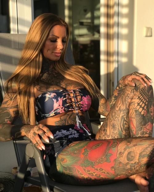 NiciLisches, she's on instagram. She's a tattoo model, not a pornstar