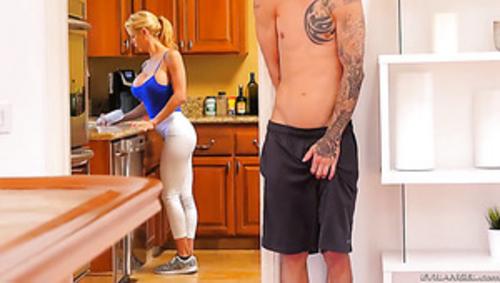 Alexis Fawx