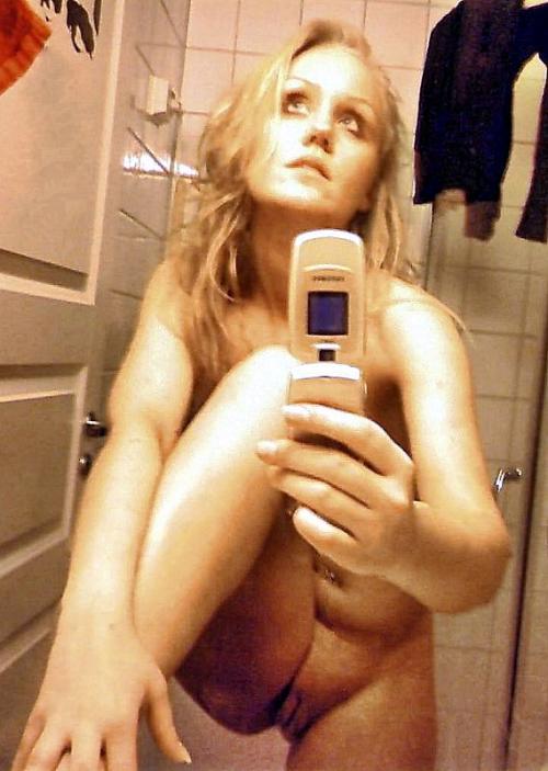 What's the name of this pornstar?