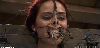 Whats this girl name? Whats the name of the scene? 