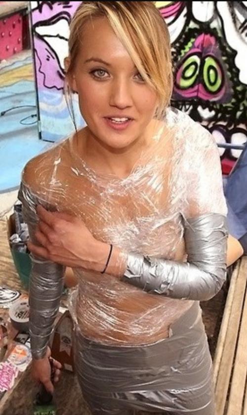 What's the name of this pornstar?