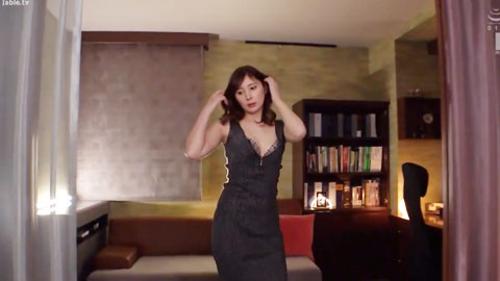 What's the name of this pornstar?