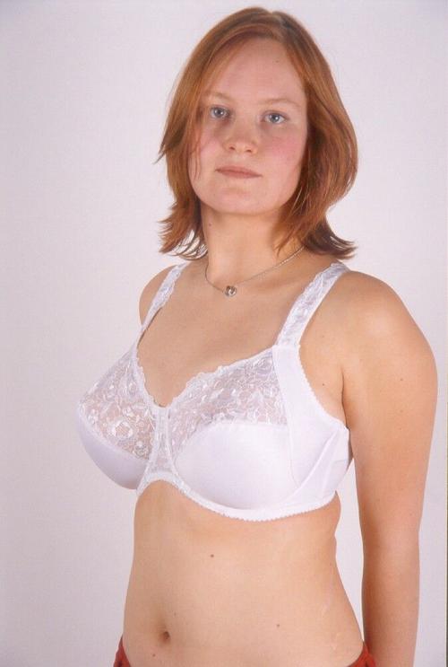 What's the name of this pornstar?