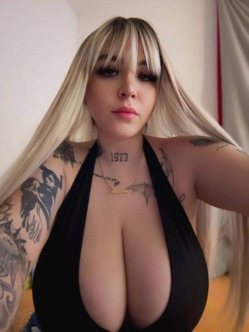 What's the name of this pornstar?