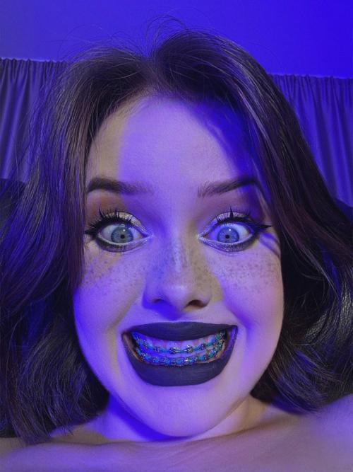 What's the name of this pornstar?